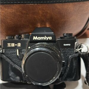 Vintage Mamiya ZE-2 Quartz Black Film Camera